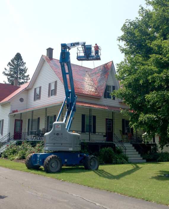 excellente idée pour améliorer l'esthétique du bâtiment, protéger la tôle contre la corrosion et prolonger sa durée de vie.